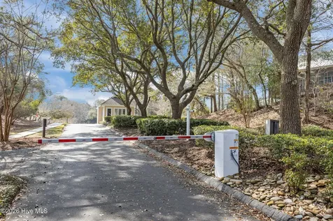 241 Windjammer W Emerald Isle NC 28594