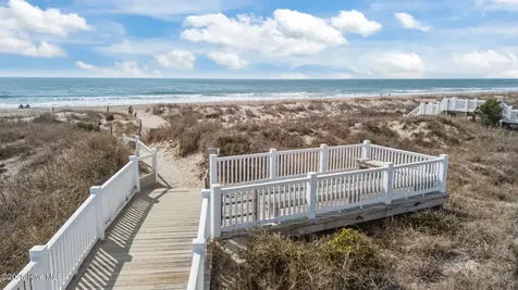 241 Windjammer W Emerald Isle NC 28594