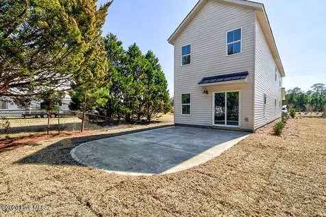 447 Factory Road Hampstead NC 28443