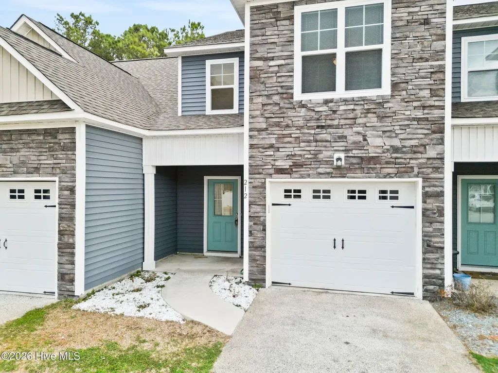 212 N Stingray Lane Sneads Ferry NC 28460