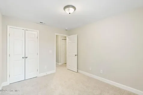 212 N Stingray Lane Sneads Ferry NC 28460