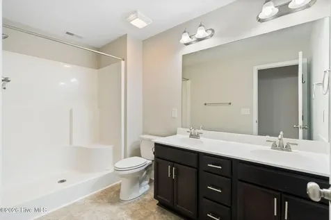 212 N Stingray Lane Sneads Ferry NC 28460