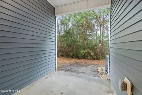 212 N Stingray Lane Sneads Ferry NC 28460