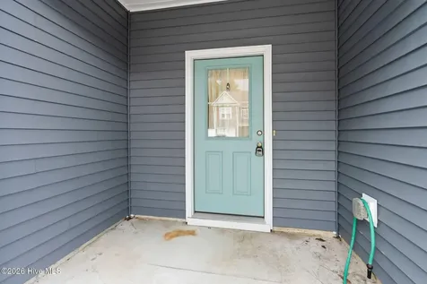 212 N Stingray Lane Sneads Ferry NC 28460