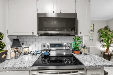 802 Westminster Lane Kinston NC 28501