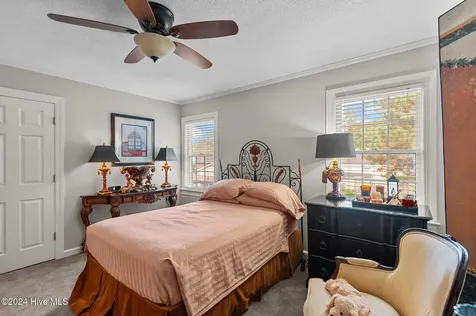 802 Westminster Lane Kinston NC 28501