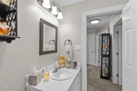 802 Westminster Lane Kinston NC 28501