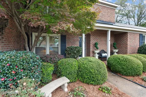 802 Westminster Lane Kinston NC 28501