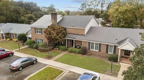802 Westminster Lane Kinston NC 28501