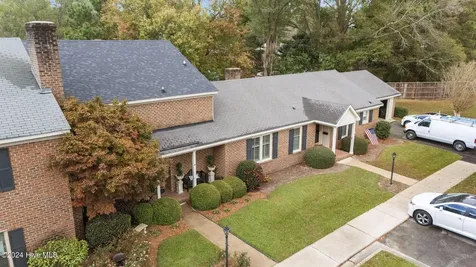 802 Westminster Lane Kinston NC 28501