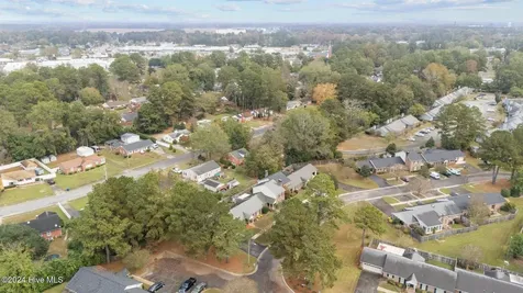 802 Westminster Lane Kinston NC 28501