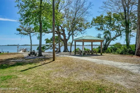 527 Chadwick Shores Drive Sneads Ferry NC 28460