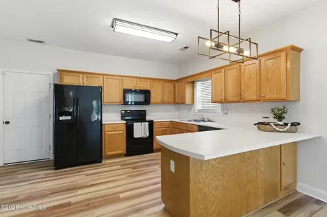 106 Albert Court Havelock NC 28532