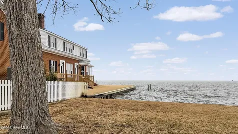 404 S Granville Street Edenton NC 27932