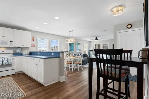 436 Ocean Boulevard W Holden Beach NC 28462