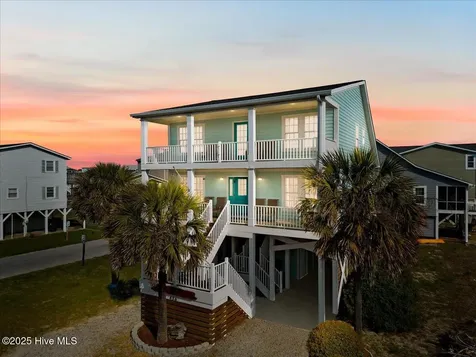 436 Ocean Boulevard W Holden Beach NC 28462