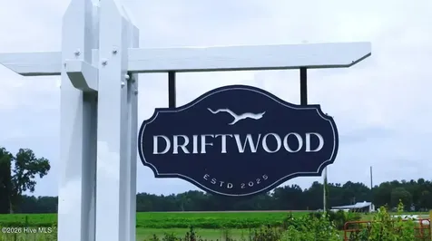 445 Driftwood Drive Richlands NC 28574