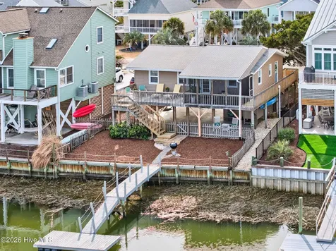 427 6th Street Sunset Beach NC 28468