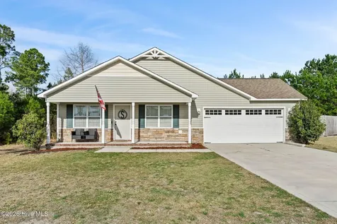 225 Lockwood Court Hubert NC 28539