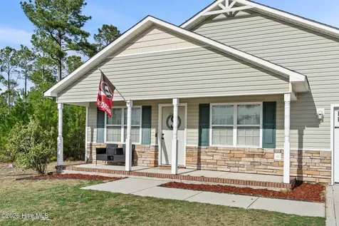 225 Lockwood Court Hubert NC 28539