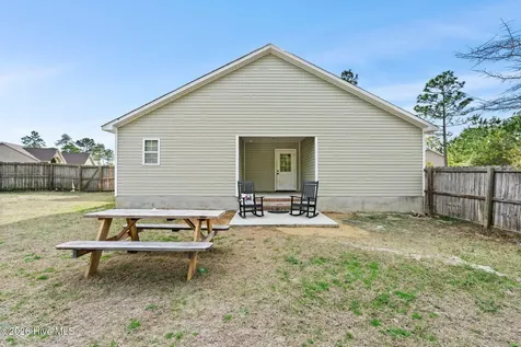 225 Lockwood Court Hubert NC 28539