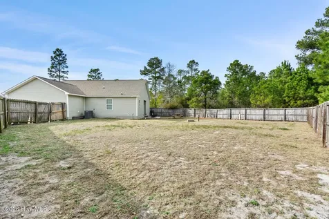 225 Lockwood Court Hubert NC 28539