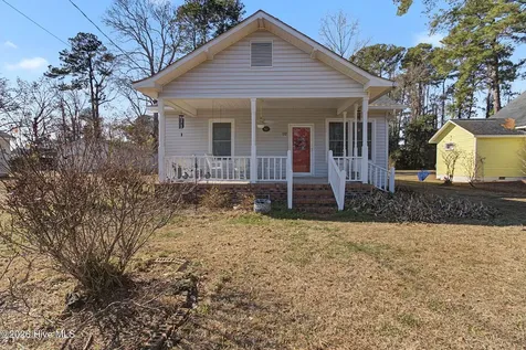 92 S Elm Street Clarkton NC 28433
