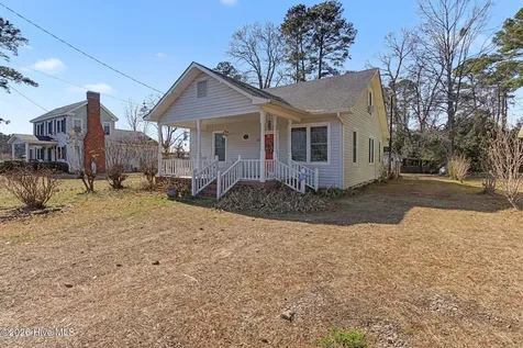 92 S Elm Street Clarkton NC 28433