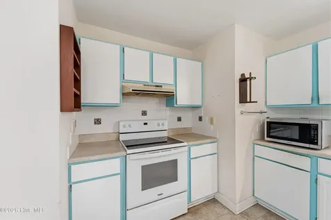 6002 E Red Oak Court Jacksonville NC 28546