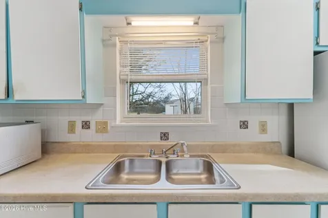 6002 E Red Oak Court Jacksonville NC 28546
