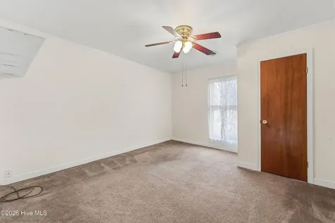 6002 E Red Oak Court Jacksonville NC 28546