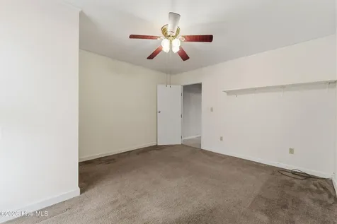 6002 E Red Oak Court Jacksonville NC 28546