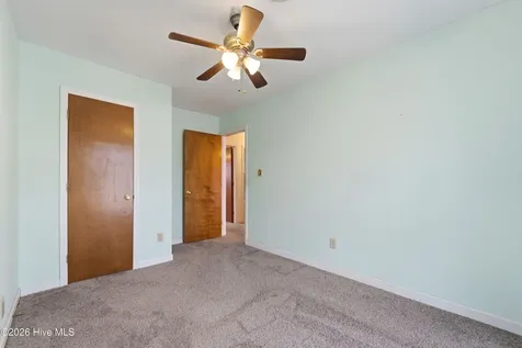 6002 E Red Oak Court Jacksonville NC 28546