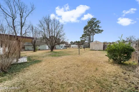 6002 E Red Oak Court Jacksonville NC 28546