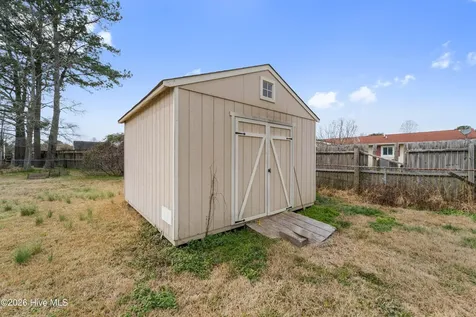 6002 E Red Oak Court Jacksonville NC 28546