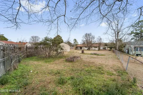 6002 E Red Oak Court Jacksonville NC 28546