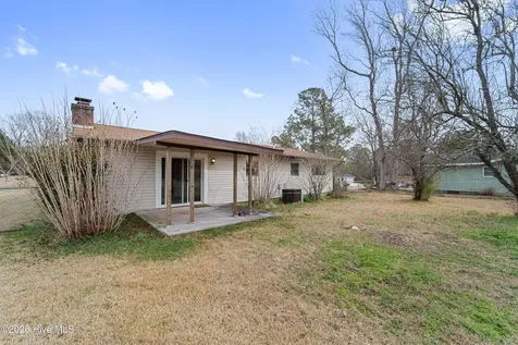 6002 E Red Oak Court Jacksonville NC 28546