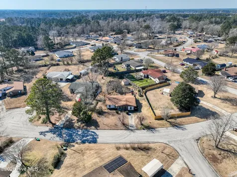 6002 E Red Oak Court Jacksonville NC 28546