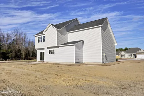 301 Cotton Hill Place Hubert NC 28539
