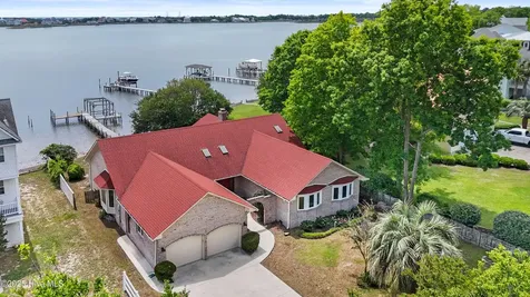 995 Chadwick Shores Drive Sneads Ferry NC 28460