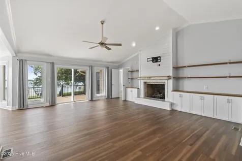995 Chadwick Shores Drive Sneads Ferry NC 28460