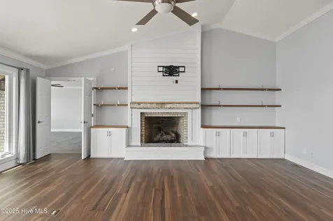995 Chadwick Shores Drive Sneads Ferry NC 28460