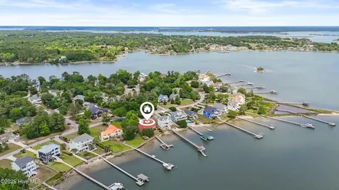 995 Chadwick Shores Drive Sneads Ferry NC 28460