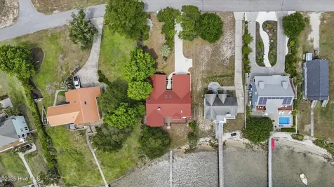 995 Chadwick Shores Drive Sneads Ferry NC 28460