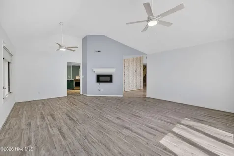 236 Ravenswood Road Hampstead NC 28443