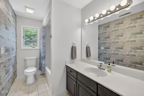 236 Ravenswood Road Hampstead NC 28443
