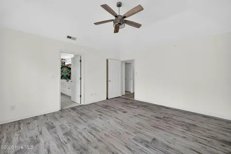 236 Ravenswood Road Hampstead NC 28443