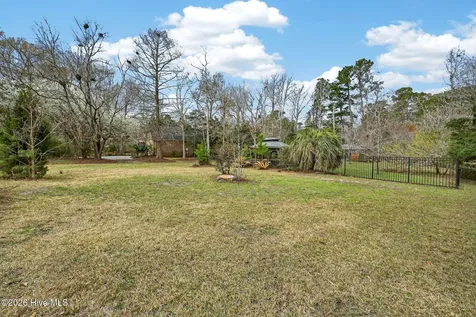 236 Ravenswood Road Hampstead NC 28443