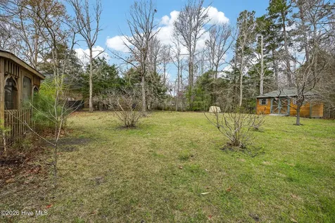 236 Ravenswood Road Hampstead NC 28443
