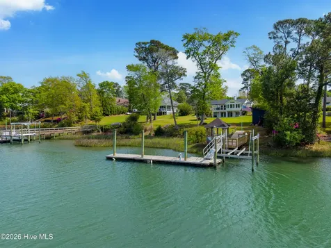 218 Olde Point Loop Hampstead NC 28443